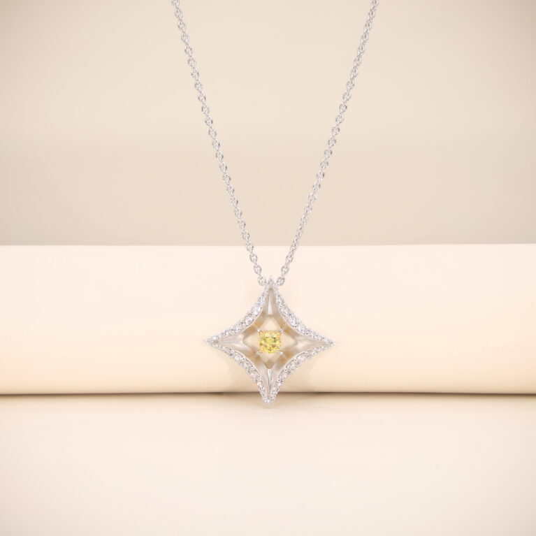 Zarnitsa Star Pendant