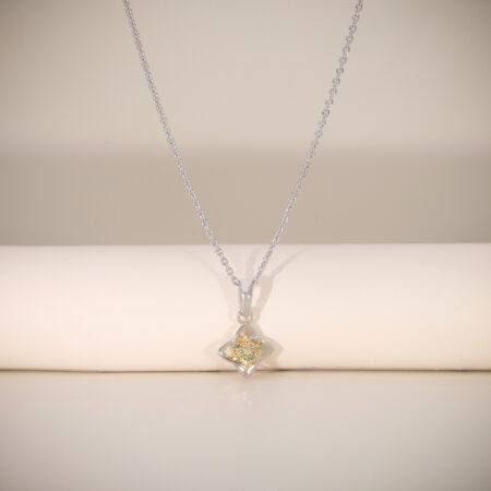 Zolotaya Iskra Pendant