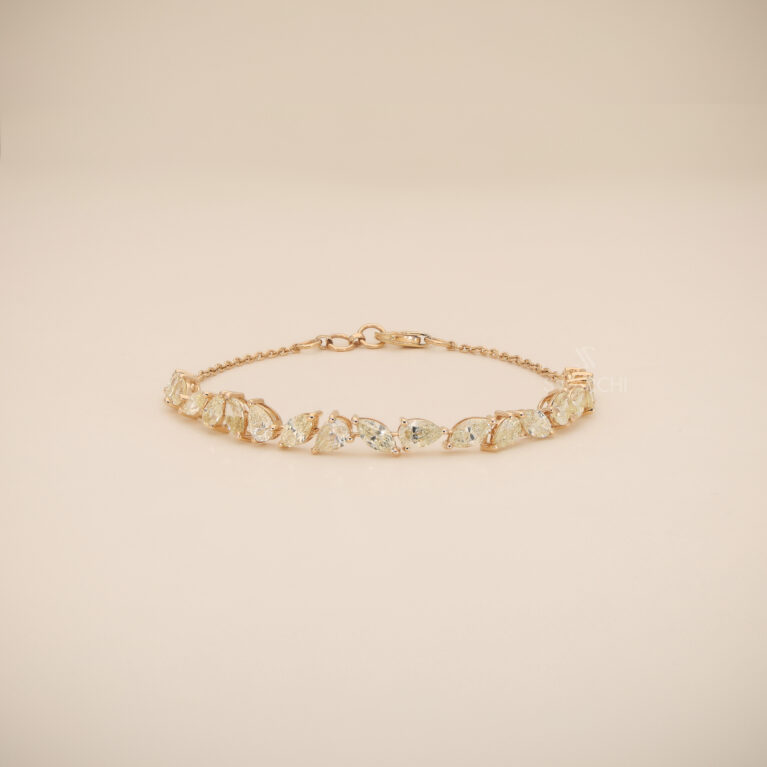 Elowen Lumière Pear - Marquise Bracelet