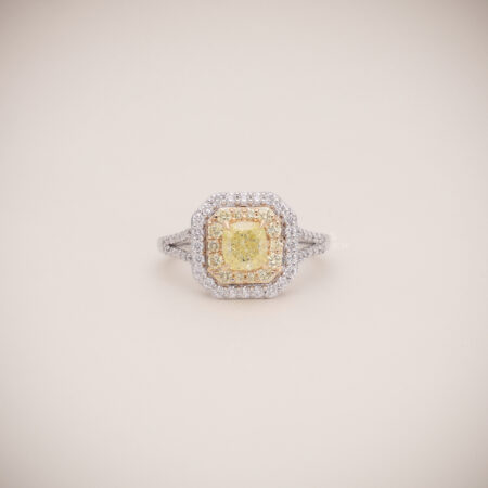 Aurélie Royale Halo Ring