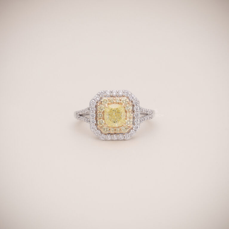 Aurélie Royale Halo Ring