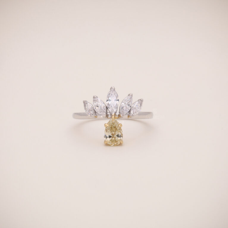 Aurélia Floréa Diamond Ring