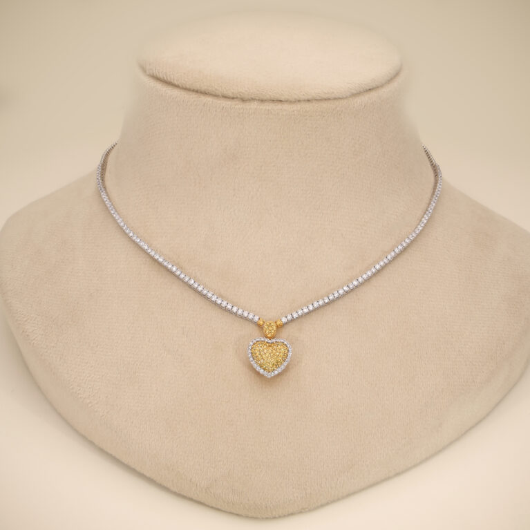 AURELIA AMOUR Necklace