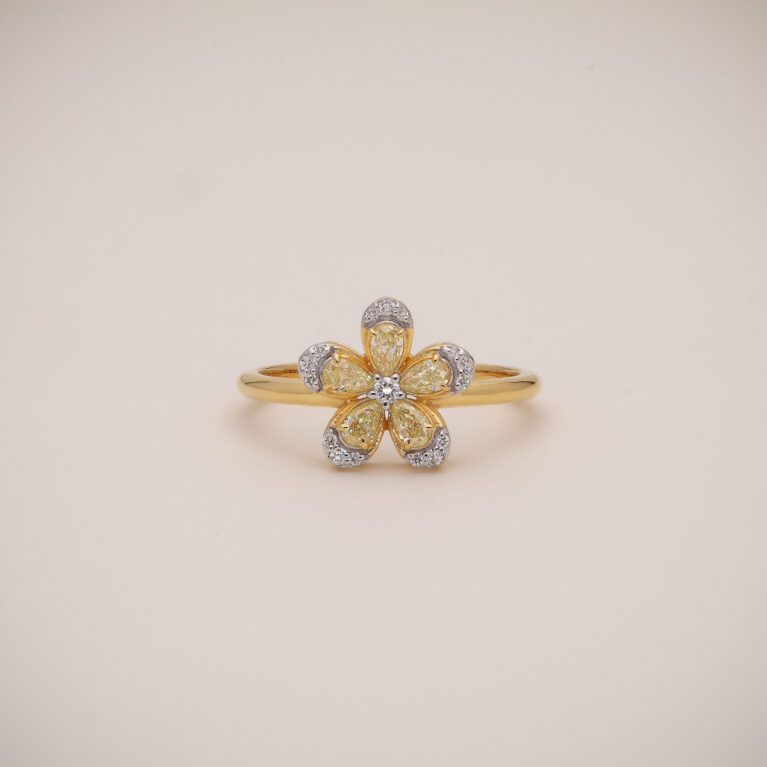 AURÉLIA GOLDEN PETAL Ring